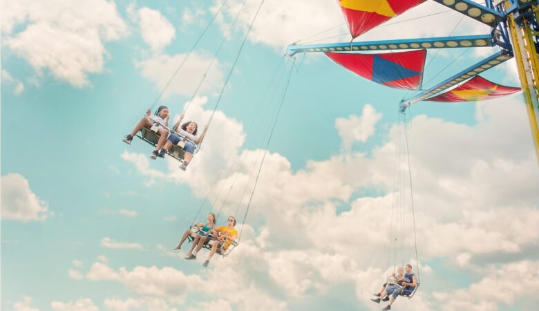 amusement, carousel, amusement park-2456905.jpg