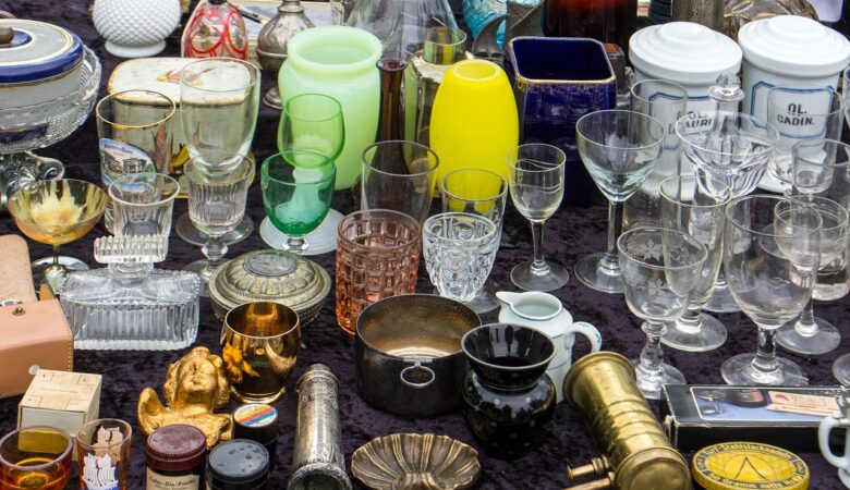 flea market, was standing, cup-851970.jpg